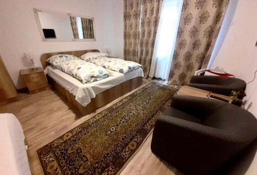 Pensiunea Casa Albă