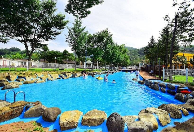 リゾートホテル Sungbochon Youth Hostel   Hostel