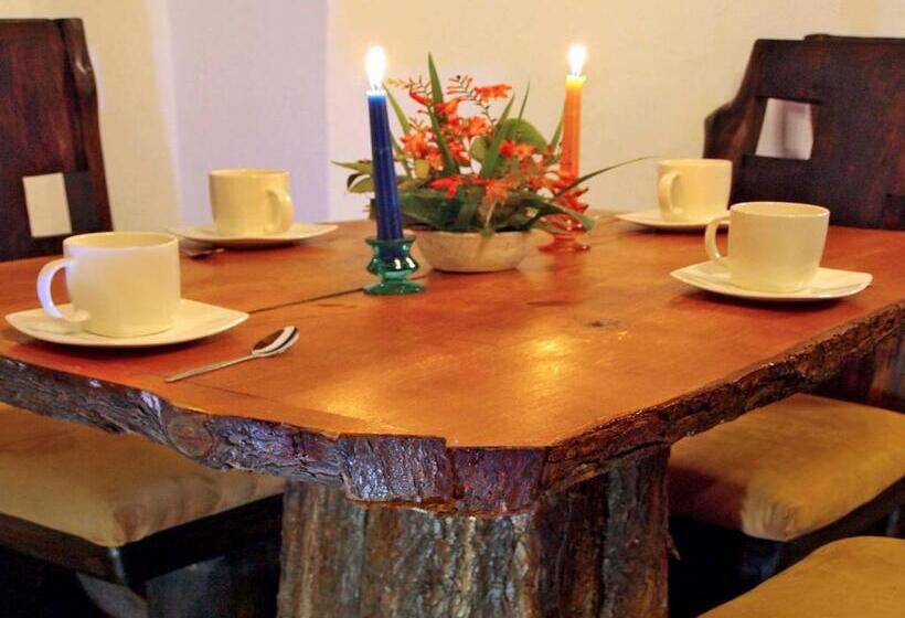 فندق صغير Hosteria San Jose De Sigchos