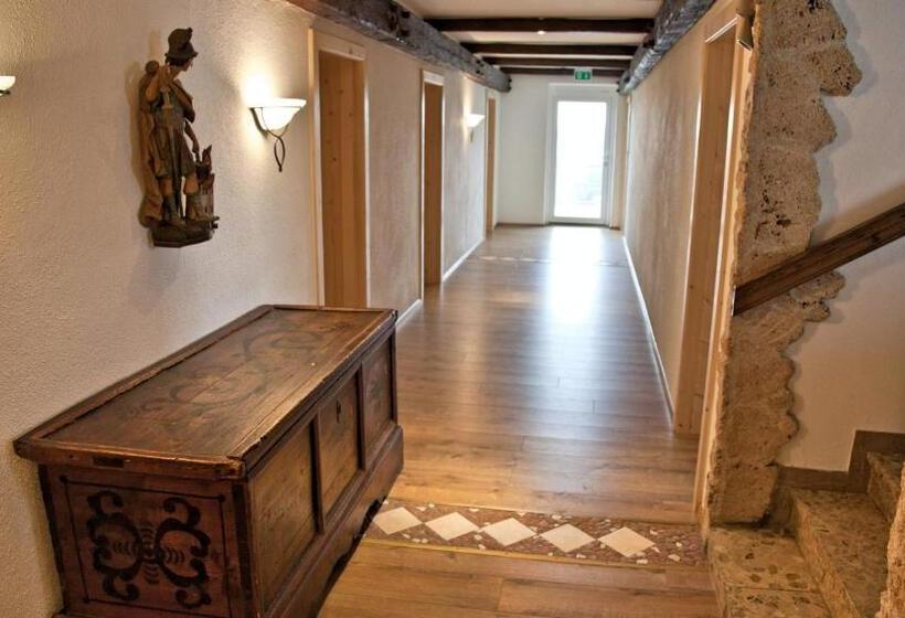 ユースホステル Landgasthof Entenwirt Tarsdorf