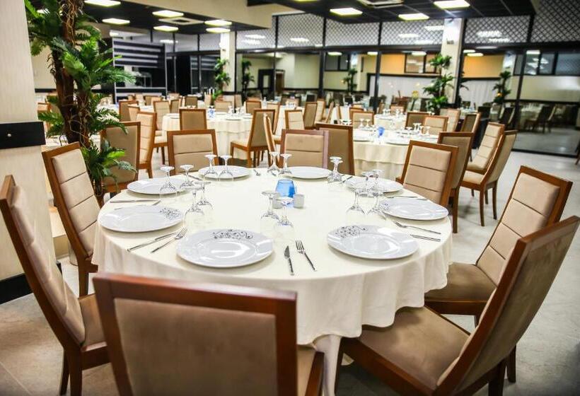 호텔 Emsa Palace
