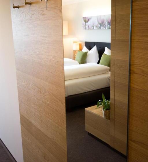 ホテル Gasthof Beim Böckhiasl