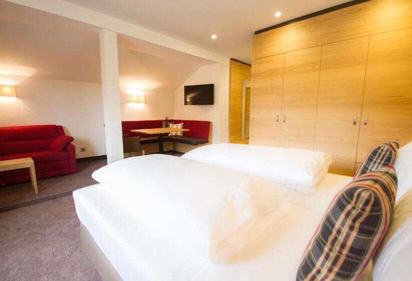 ホテル Gasthof Beim Böckhiasl