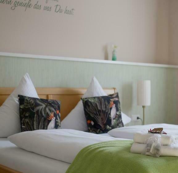 ホテル Gasthof Ginzinger