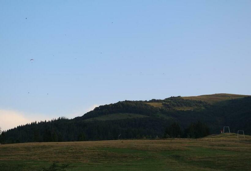 فندق Goryanyn