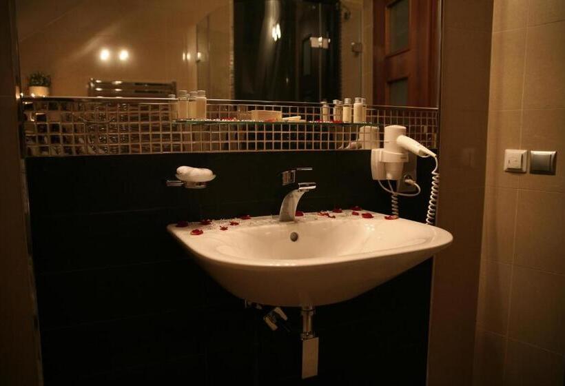 Отель Krušnohorský Dvůr