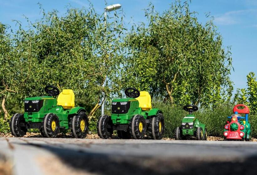 בית מלון כפרי Na Farmě Choťovice