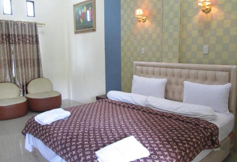 Permata Land Hotel & Resort