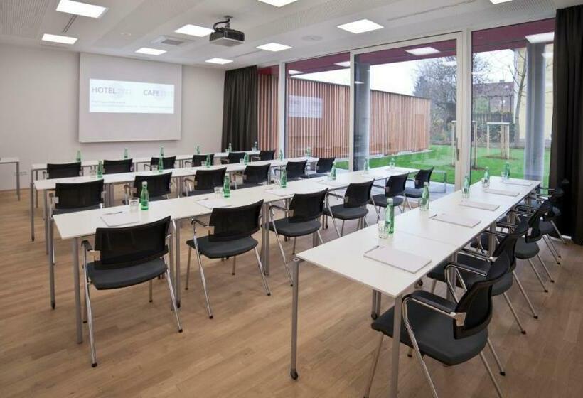 ホテル Wallern Garni