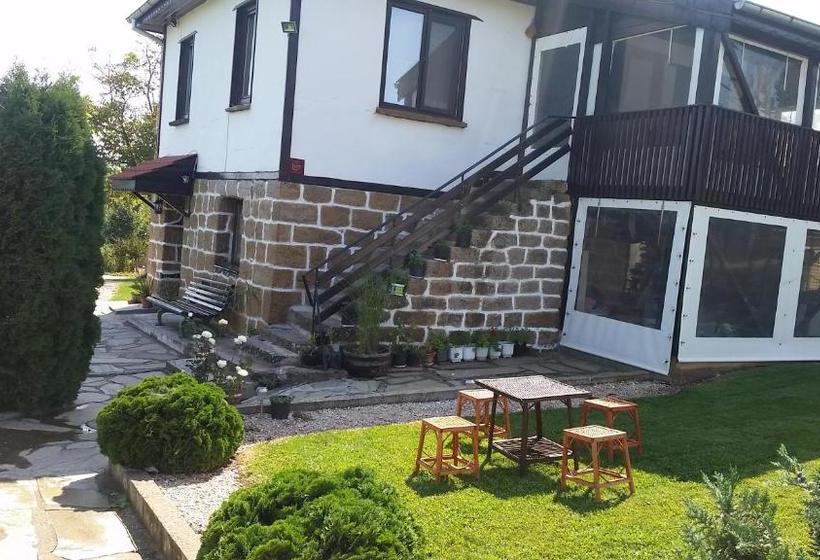 پانسیون Guest House Relax
