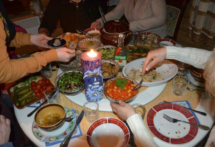 ペンション Teremok Guest House