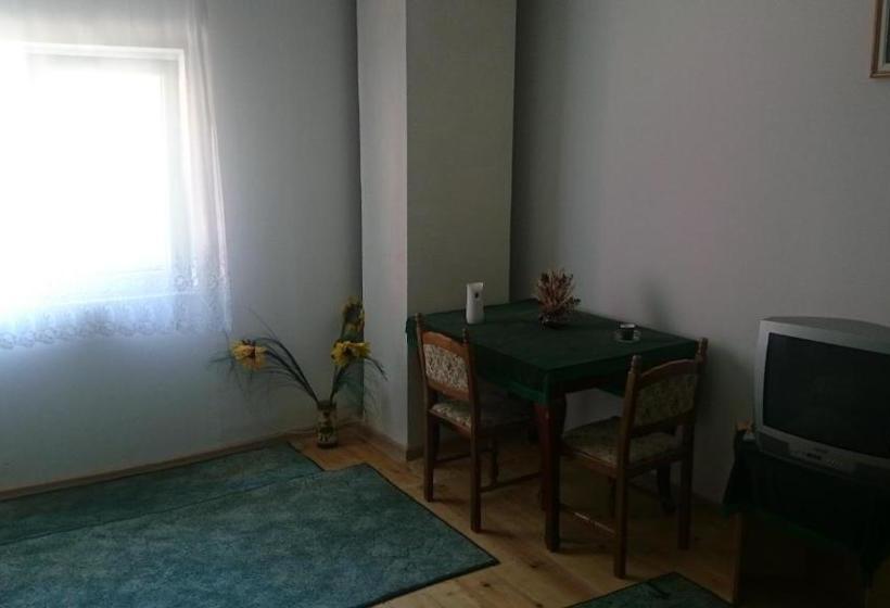 پانسیون Vila Mara