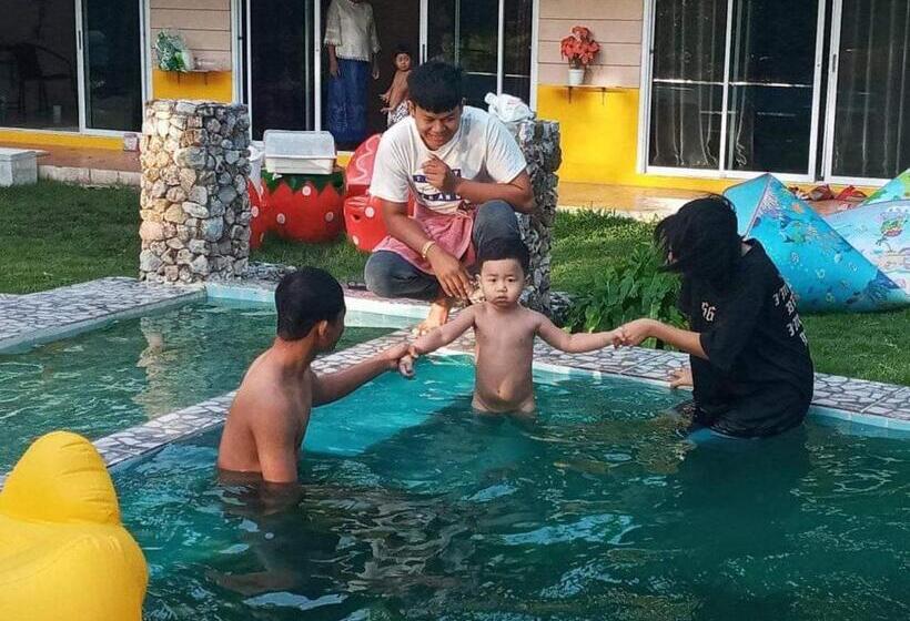 Phutawan Resort