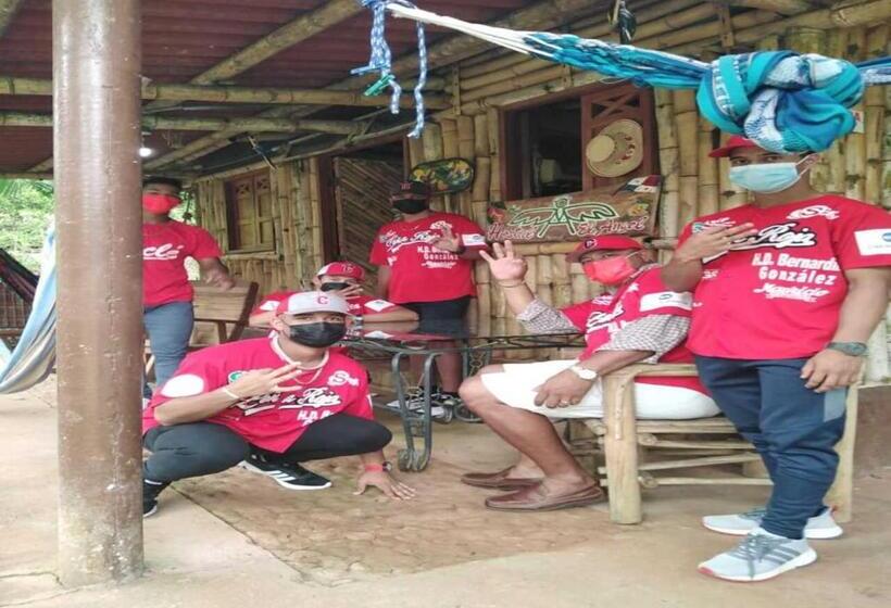 הוסטל Hostal Familiar El ángel Panamá B&b