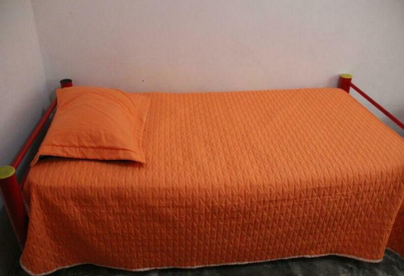 Bed and Breakfast Hostal Mi Castillo