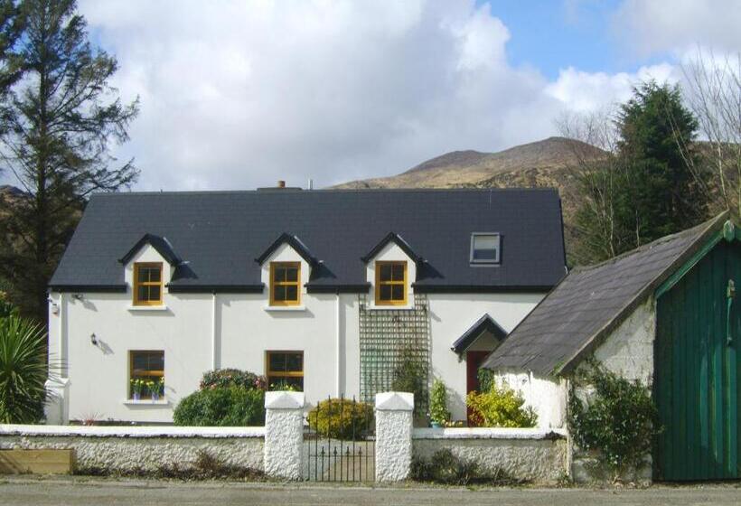 Bed and Breakfast The Glen Farmhouse