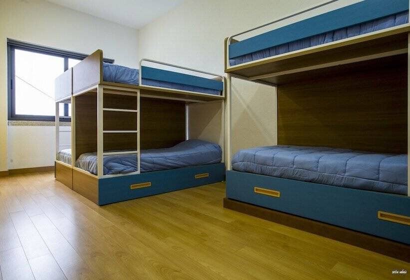 Hostel Entryfik