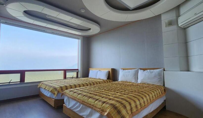 酒店 Namhae Beach