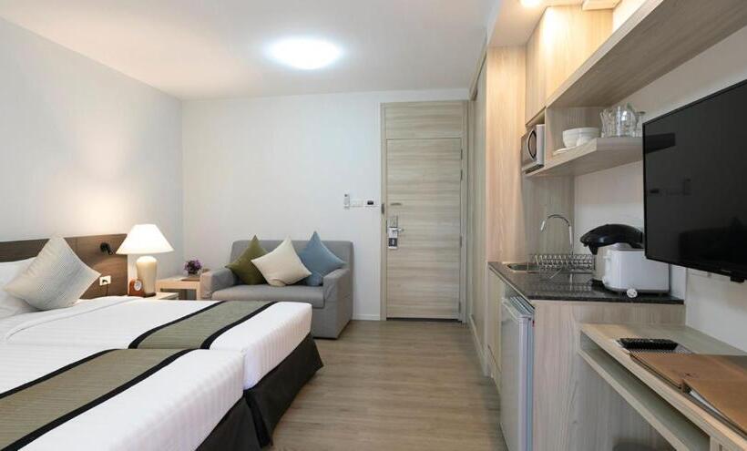 Kantary Hotel And Serviced Apartment, Amata, Bangpakong