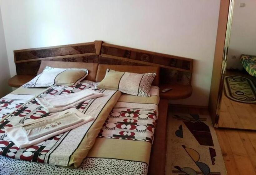 پانسیون Casa Lorena