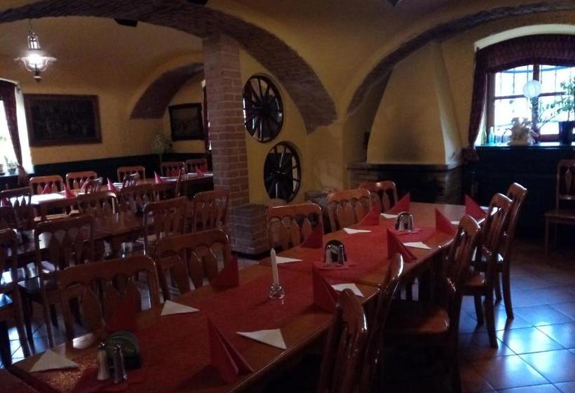 펜션 Guest House U Zámku