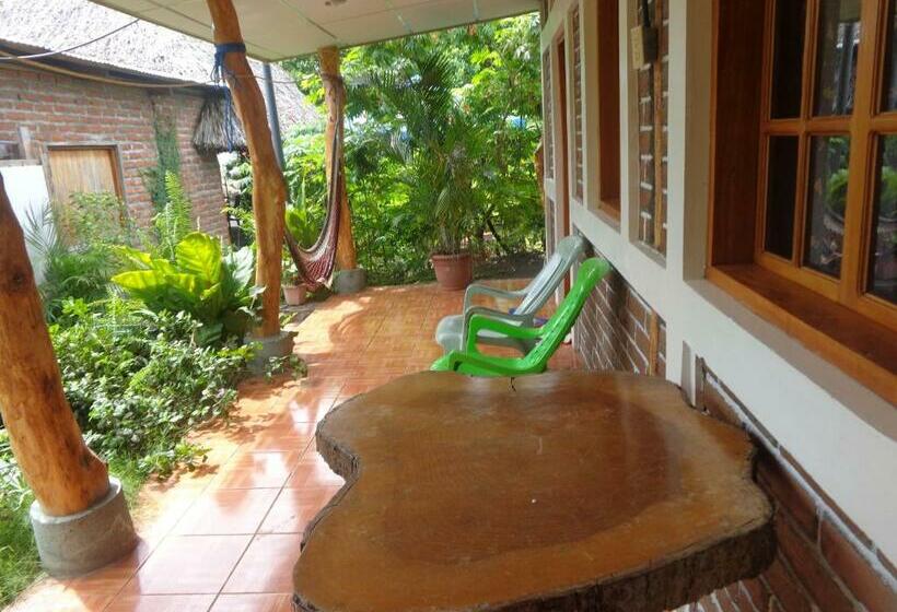 پانسیون Hostal Rancho Sabor Isleño   Ometepe