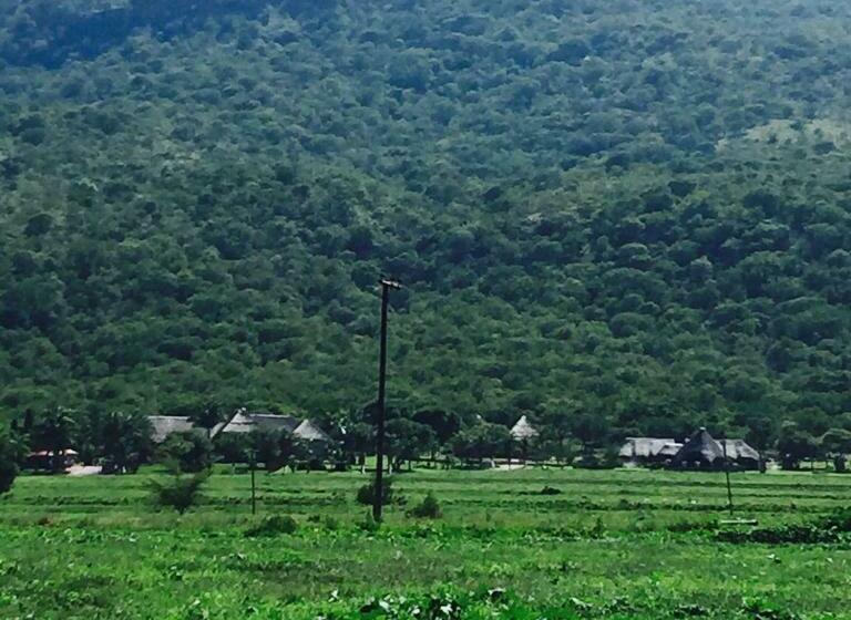 Пансион Ithaba Falls Guest Farm Farm L59, Buffelsvley, Burgersfort, 1150