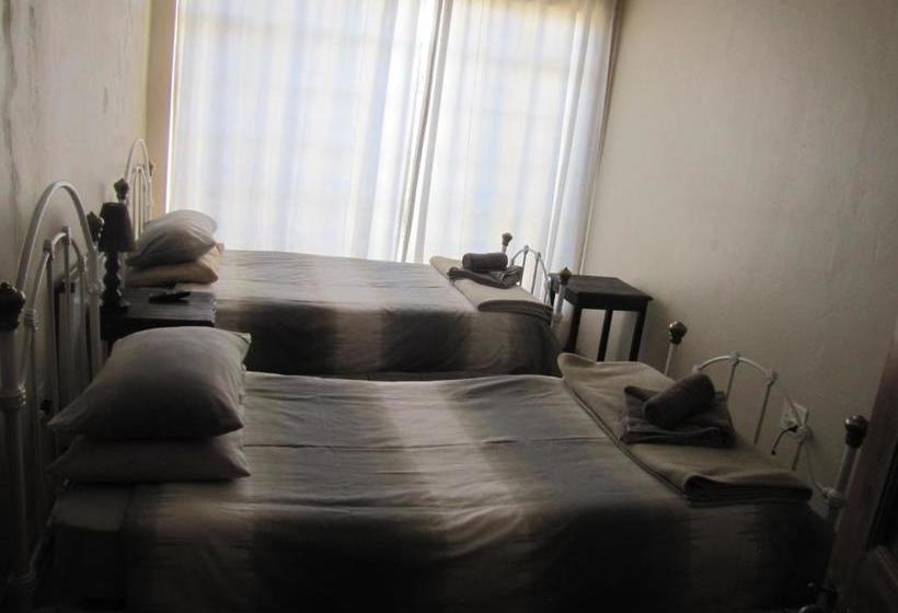 פנסיון The Don Guesthouse