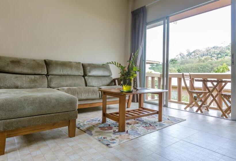 Курорт Thelifeco Wellbeing Phuket Detox Center And Vegan Hotel   Sha Plus