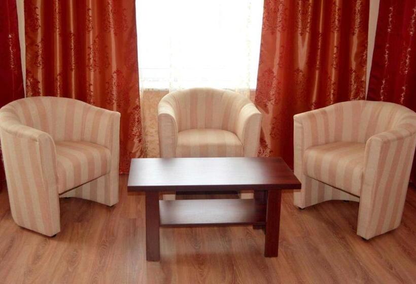 Sting Hotel & Event Palace