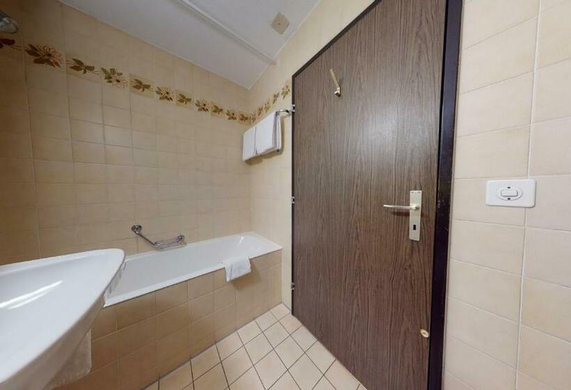 호스텔 Hôtel Du Grand Pré