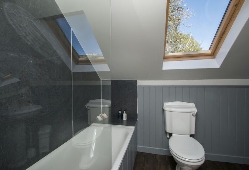 Glen Clova Hotel & Luxury Lodges