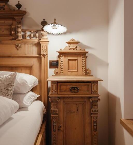 ホテル Albergo Posta Pederoa