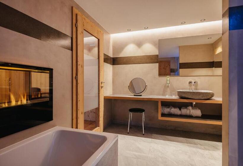 ホテル Albergo Posta Pederoa