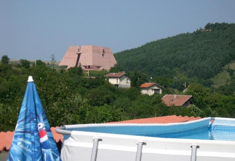 فندق Aleksievata Kashta