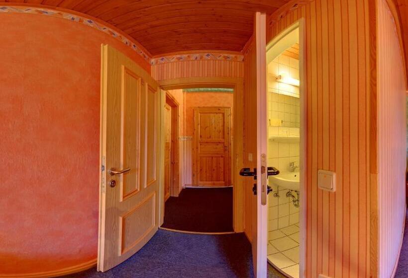 ホテル Gemündener Hof