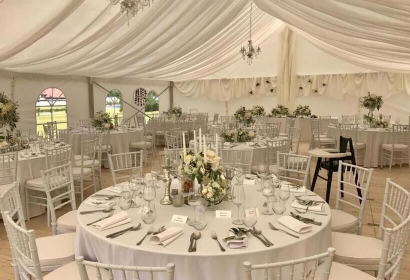 בית מלון כפרי Panství Dlouhá Lhota