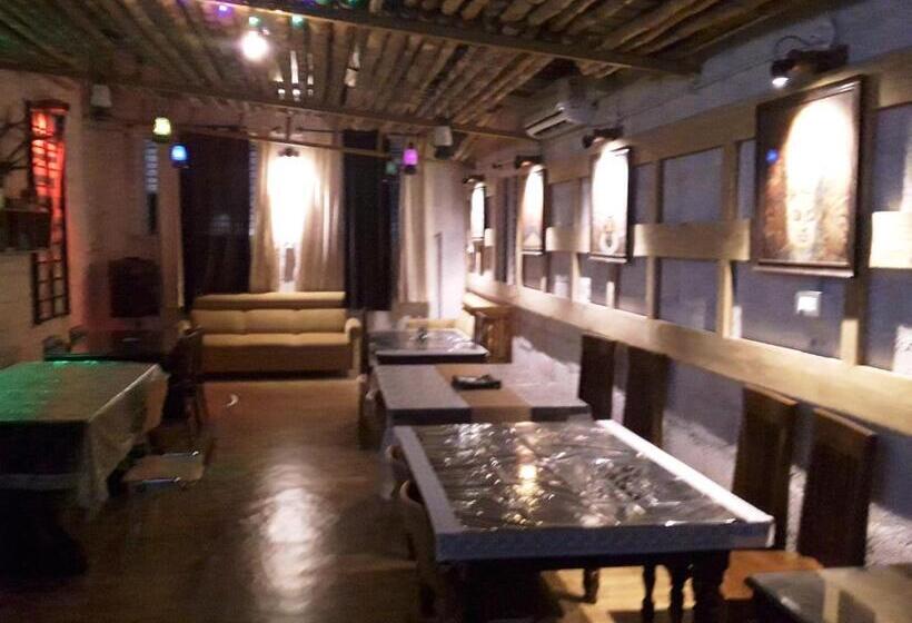 膳宿费 Mudra Midtown Suites & Rooms
