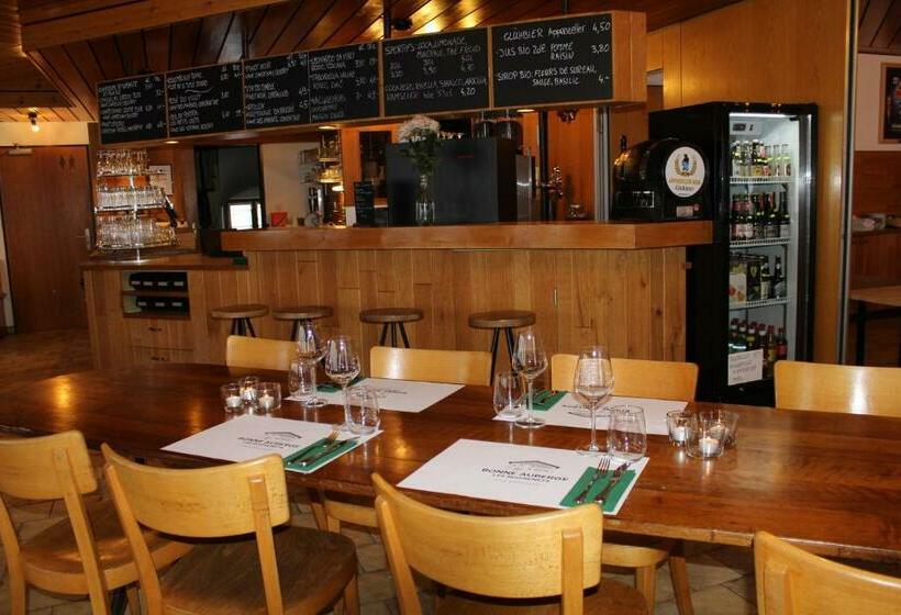 호스텔 Bonne Auberge Les Bugnenets