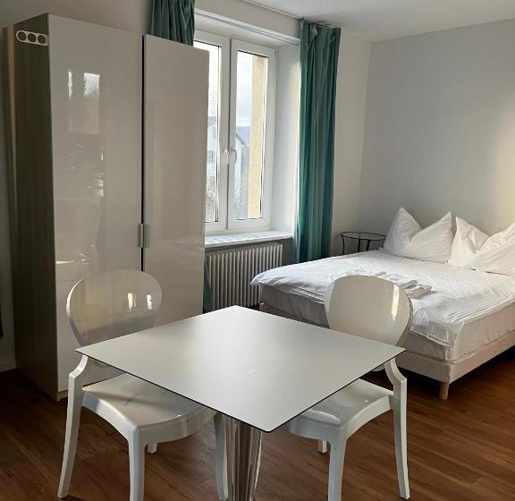 旅馆 Smartroom Hotel Rössli Hunzenschwil