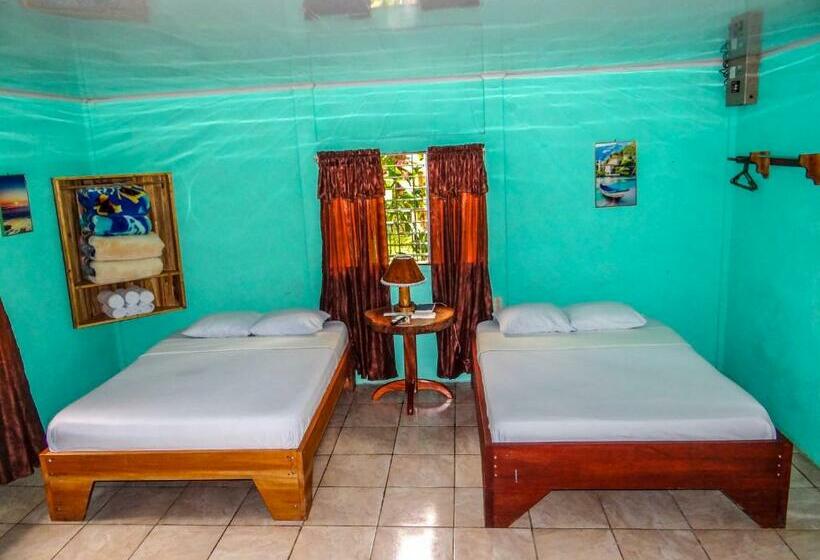 צימר Cabinas Río Celeste La Amistad