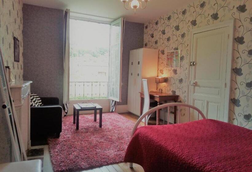 민박 Chambres Et Tables D Hotes Les Breuils