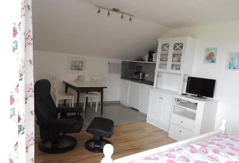 Bed and Breakfast Ferienwohnungen Schöbringer