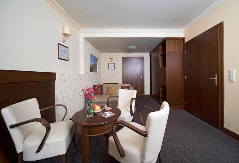 민박 Barka Galéria Hotel és étterem