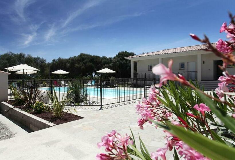 Отель Hôtel Des Nacres