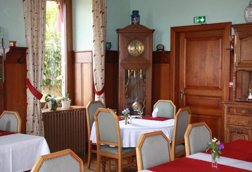 בית מלון כפרי Hôtel Restaurant Roess