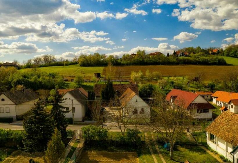 호텔 Noresa étterem és Panzió