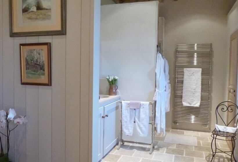 Le Manoir De Beauregard   B&b