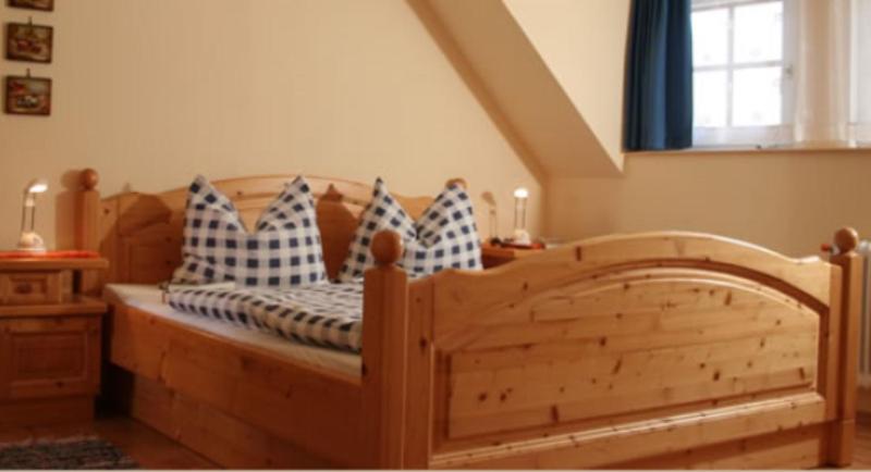 بنسيون Gasthof Ferm
