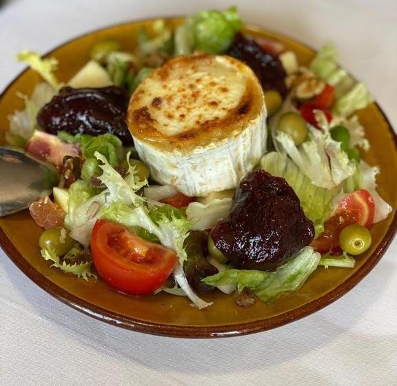 پانسیون Hostal Moliné